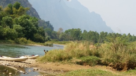 Rivière à Vang Vieng